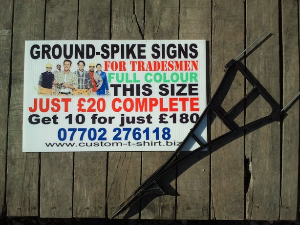 Two in one signs for tradesmen